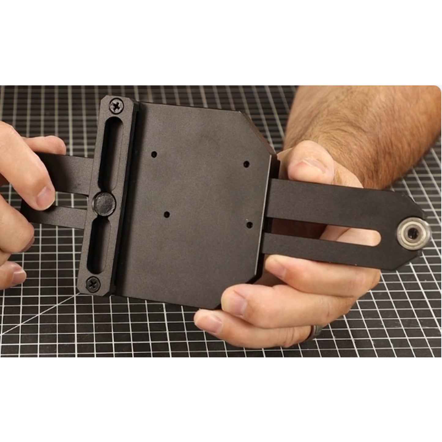 EZ-Jig Digital Thin Rip Table Saw Jig